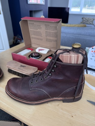 Red wing blacksmith - ⁠red,