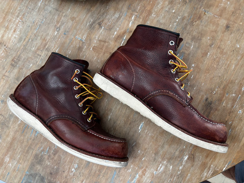 Red wing shoes - moc, toe